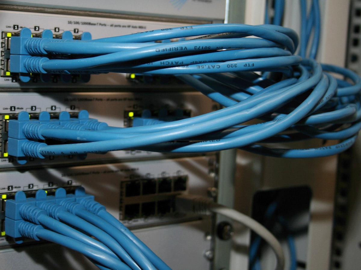 Fiber Optic Cleaning Best Practices: Tools & Steps for Low-Loss Networks